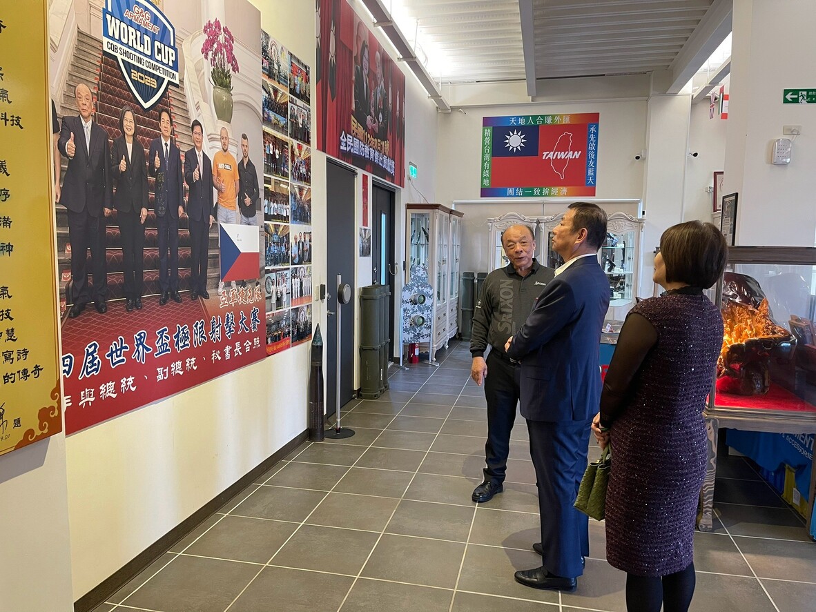 電器公會理事長暨國策顧問 廖全平夫婦 參訪