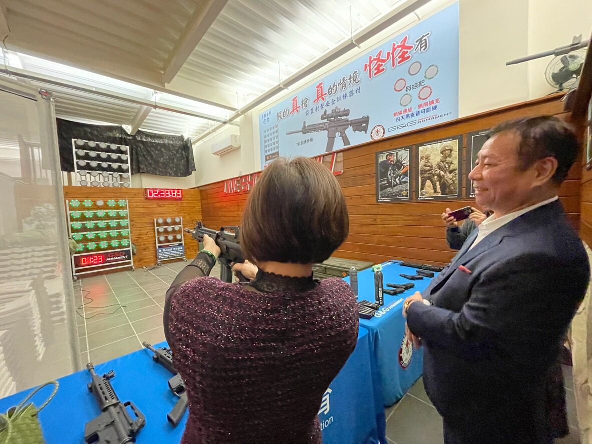 電器公會理事長暨國策顧問 廖全平夫婦 參訪