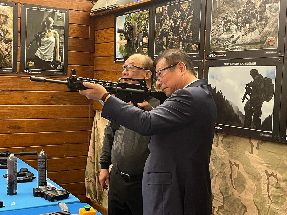 電器公會理事長暨國策顧問 廖全平夫婦 參訪