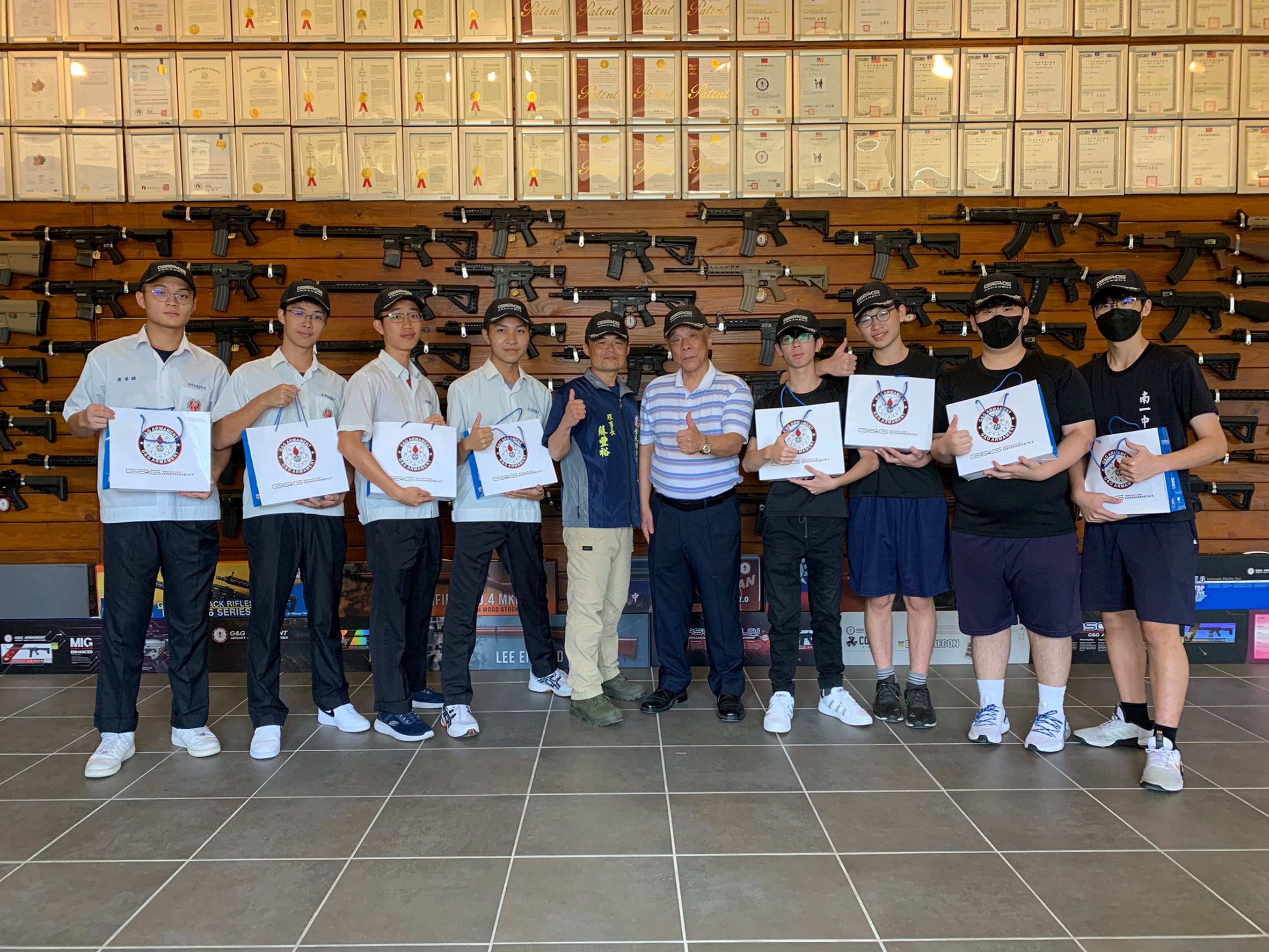 臺南市全民國防教育協會 蘇豐裕 教官, 帶領臺南第一高級中學, 臺南市興國中學參訪